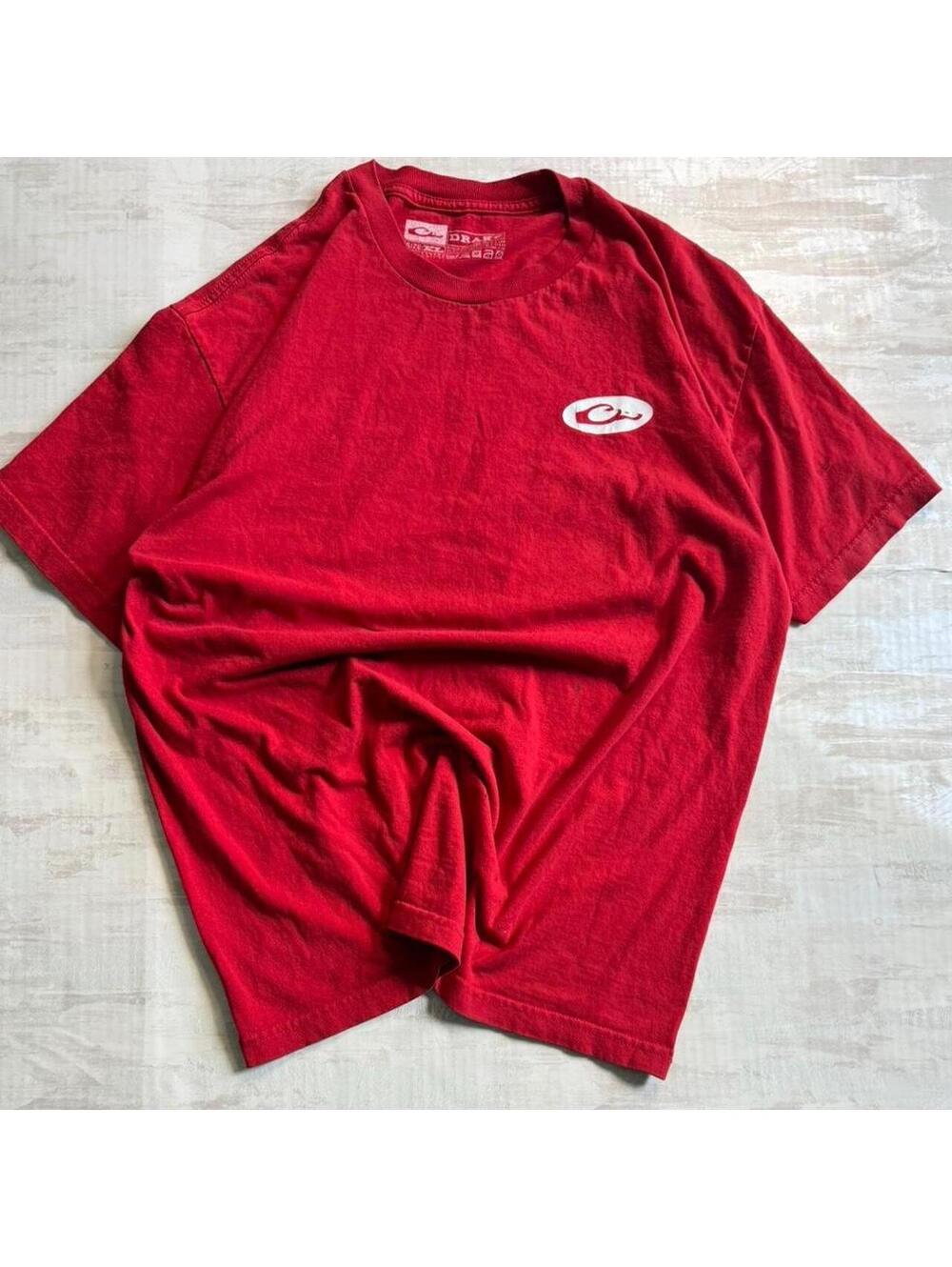 Title:vintage red drake record label branded t shirt